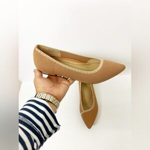Vionic Pointed Toe Ballet Flats in Tan
